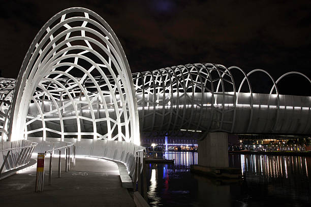 melbourne-webb bridge - webb foto e immagini stock