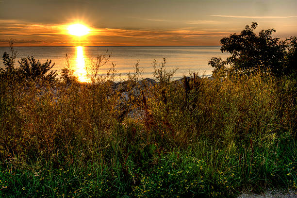 istock Lake Erie Sunrise 477755359