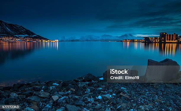 Tromsö Wasser In Der Nacht Stockfoto und mehr Bilder von Tromsö - Tromsö, Stadt, Abenddämmerung