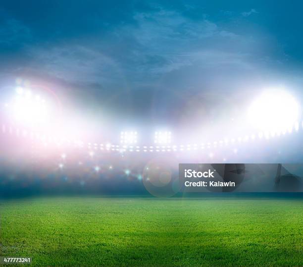 Lichtquelle Stockfoto und mehr Bilder von Flutlicht - Flutlicht, Amerikanischer Football, Stadion