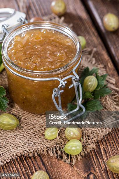 Preparados Mermelada De Grosella Espinosa Europea Foto de stock y más banco de imágenes de Alimento - Alimento, Baya, Comida sana