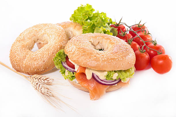 bagel with smoked salmon and cheese