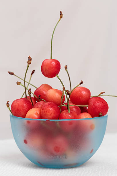 Cerise qui était tout de verre et de la vaisselle - Photo