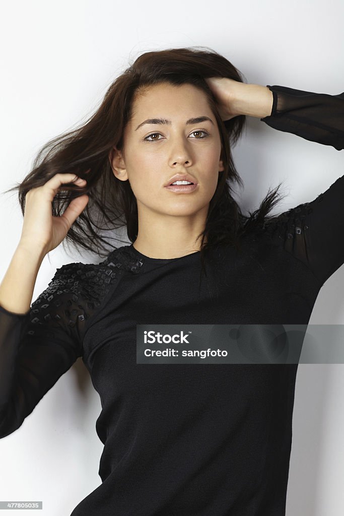 패션모델 세로는 손을 헤어 - 로열티 프리 20-29세 스톡 사진