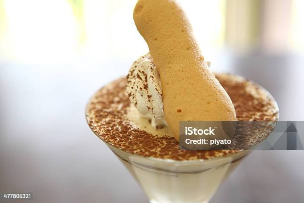 Foto de Tiramisu Bolo e mais fotos de stock de Alimentação Não-saudável - Alimentação Não-saudável, Assar, Biscoito