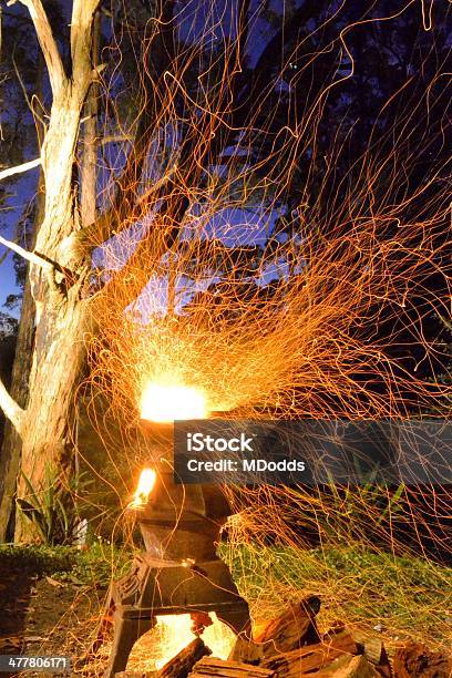 Chiminea - Fotografias de stock e mais imagens de Anoitecer - Anoitecer, Braseiro, Calor