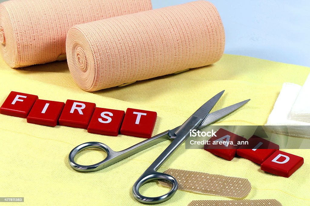 Erste-Hilfe-kit. - Lizenzfrei Ausrüstung und Geräte Stock-Foto