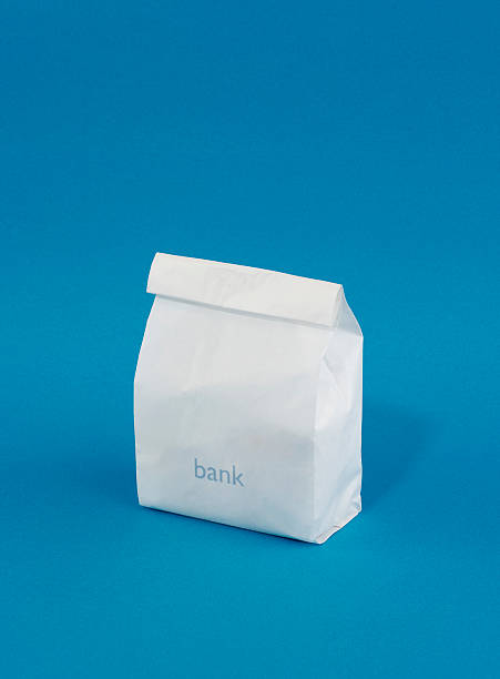 istock delivery bank bag 477811767