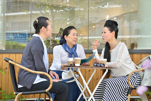 istock Japanese Senior Ladies Talking at a Cafe 477815340