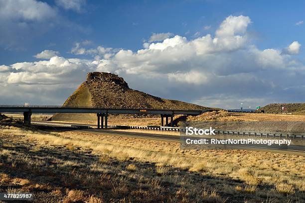 Paisaje De Nuevo México Foto de stock y más banco de imágenes de Aire libre - Aire libre, Aislado, Ancho