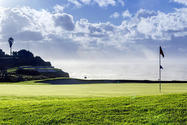 istock Algarve golf course seascape scenery, famous golf and nature destination 477829502