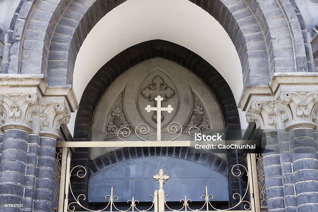 クロスのドアの教会 - 19世紀風のロイヤリティフリーストックフォト