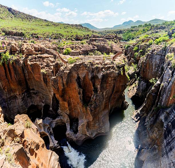 bourke's luck potholes gran angular - provincia de mpumalanga fotografías e imágenes de stock