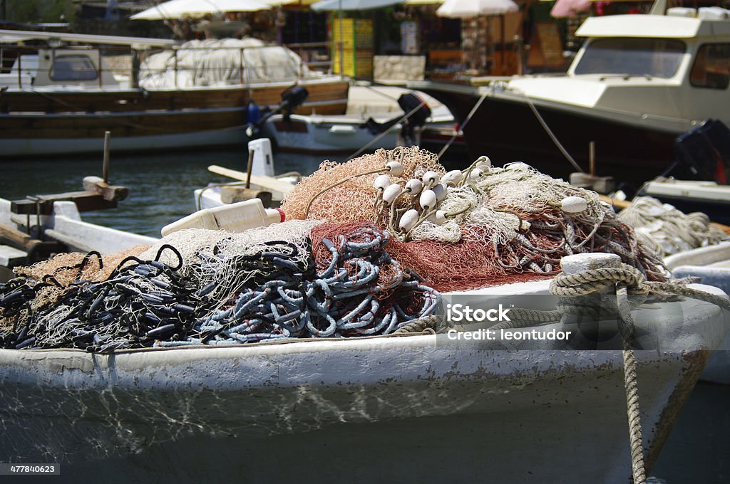 Des cordes et filets de pêche sur un bateau Noeud - Photo de Filet de pêche industrielle libre de droits