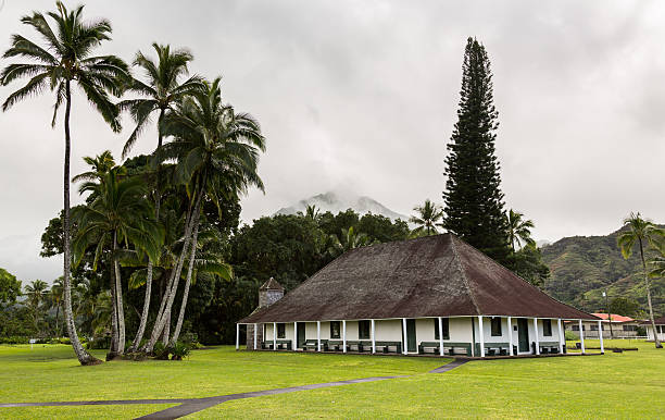 waioli huiia mission hall in hanalei kauai - hanalei stock-fotos und bilder