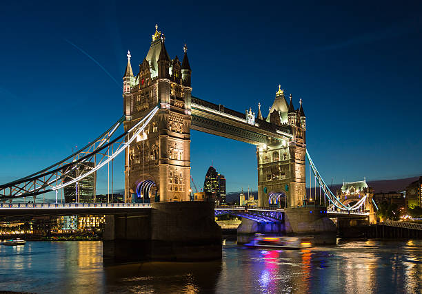тауэрский мост - london england bridge tower of london tower bridge стоковые фото и изображения