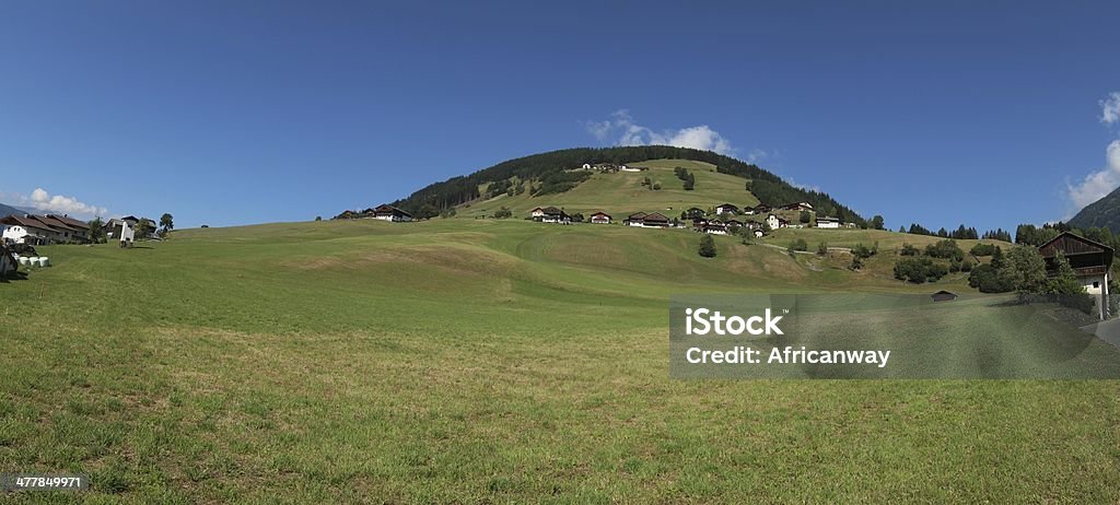 Panorama de Oberried, Tirol Oriental, Tirol, Áustria - Foto de stock de Agricultor royalty-free