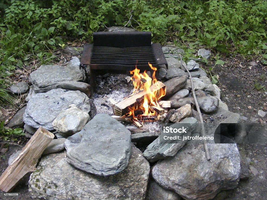 - Camp Fire - Lizenzfrei Camping Stock-Foto