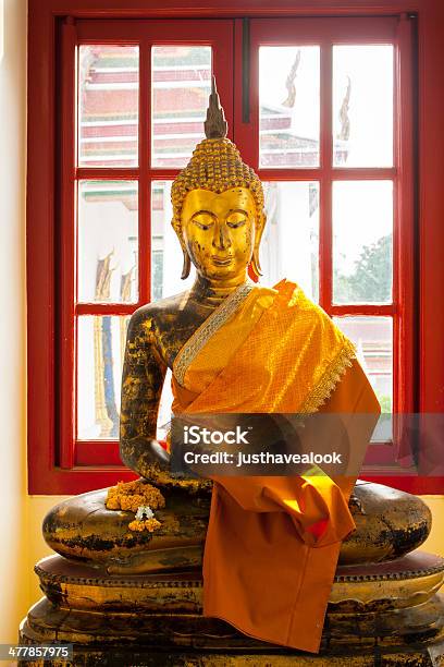 Будда В Окно — стоковые фотографии и другие картинки Бангкок - Бангкок, Без людей, Будда