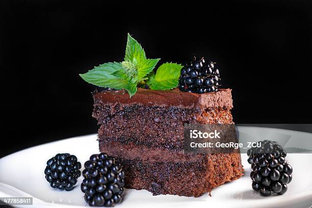 Torta Al Cioccolato - Fotografie stock e altre immagini di Biscotto di pasta frolla - Biscotto di pasta frolla, Blu, Calore - Concetto