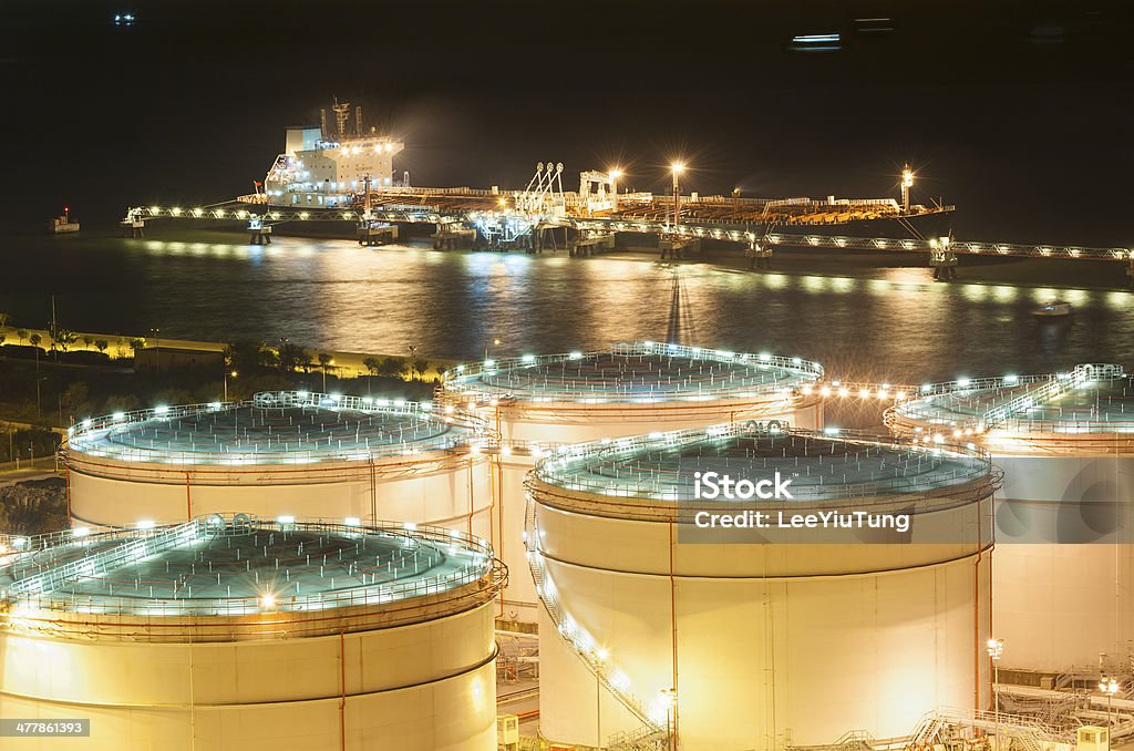 石油貯蔵タンク - オイルタンカーのロイヤリティフリーストックフォト