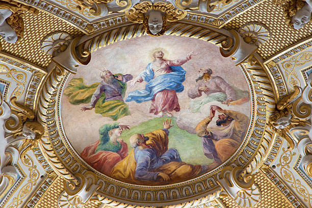 ウィーンのバロック様式のフレスコトランスフィギュレーションの聖マイケル教会 - st michaels church ストックフォトと画像