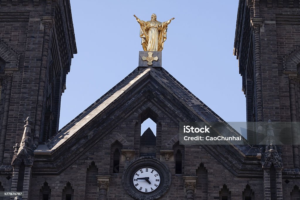 Sacred Heart Cathedral de Shenyang - Foto de stock de Abraçar royalty-free