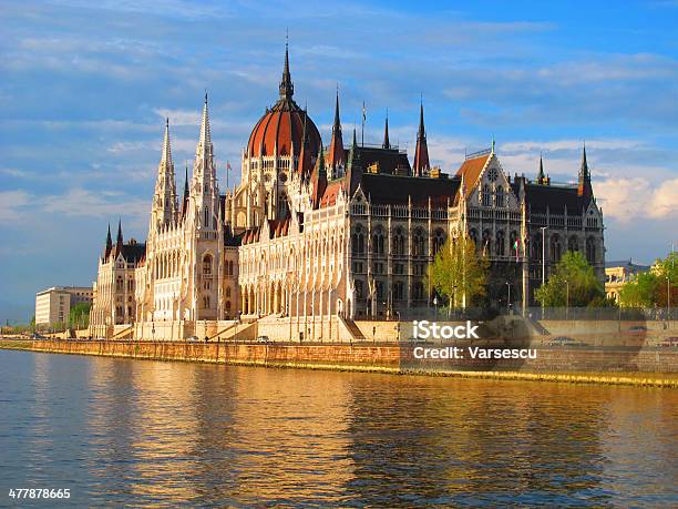 Здание Парламента В Будапеште Венгрия — стоковые фотографии и другие картинки Архитектура - Архитектура, Без людей, Большой город
