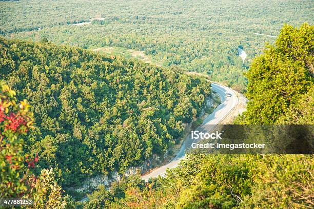 Parque Nacional Mountain Viewolympus - Fotografias de stock e mais imagens de Aldeia - Aldeia, Ao Ar Livre, Azul