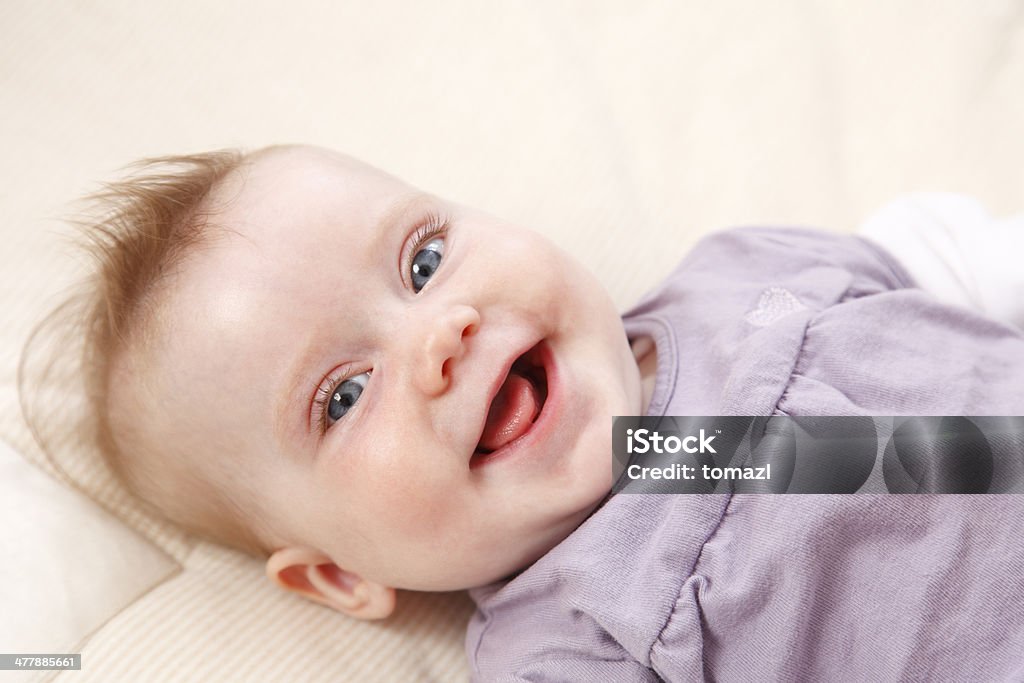 Souriant bébé - Photo de Bébé libre de droits