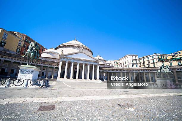 Piazza Plebiscito In Neapel Italien Stockfoto und mehr Bilder von Europa - Kontinent - Europa - Kontinent, Europäische Kultur, Städtischer Platz