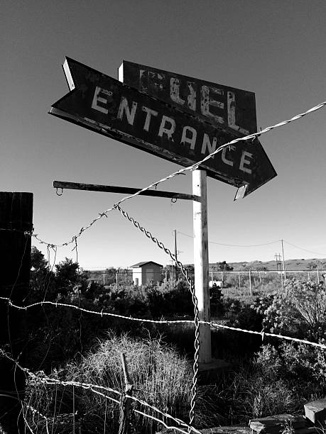 istock Abandoned Gas Station Black and White 477896136