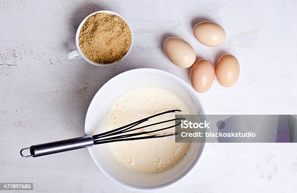 Foto de Fazer Um Bolo De Limãocombinando Ingredientes e mais fotos de stock de Assado no Forno - Assado no Forno, Assar, Açúcar