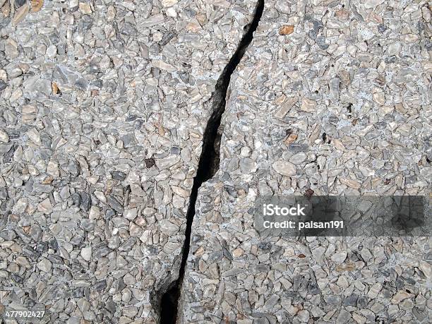 Foto de Paredes De Pedra Rachada São e mais fotos de stock de Abandonado - Abandonado, Abstrato, Antigo