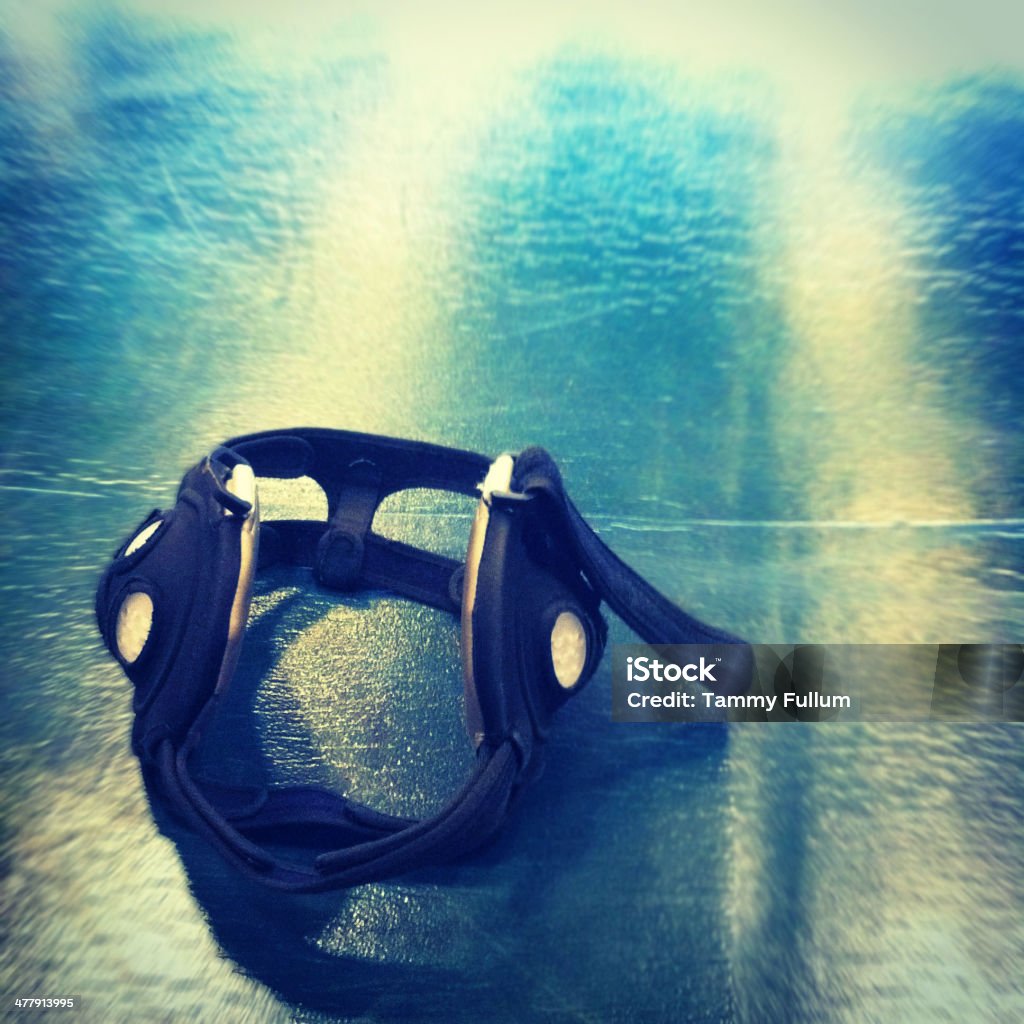 Lutte casques sur un tapis de fond - Photo de Lutte - Sport de combat libre de droits