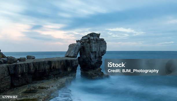 Púlpito Rockportland De Dorset Foto de stock y más banco de imágenes de Aire libre - Aire libre, Anochecer, Azul