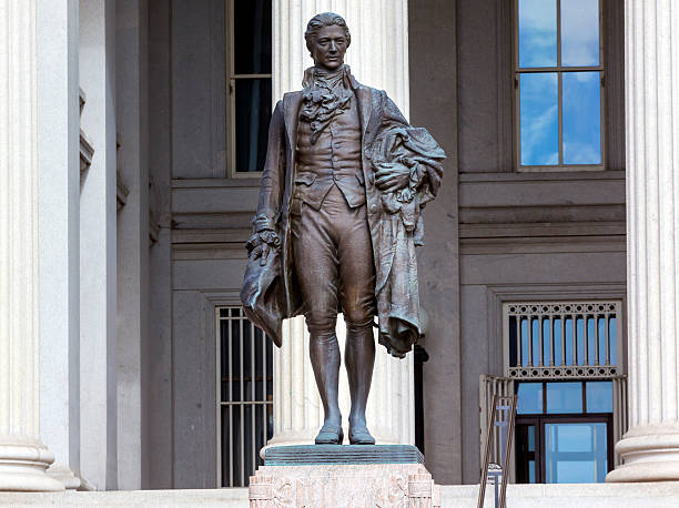 ministério da fazenda alexander hamilton estátua washington dc - us treasury department imagens e fotografias de stock