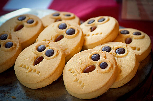istock Face cookies on market stall 477917287