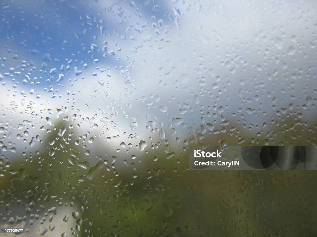Vidrio de la ventana las gotas de lluvia - Foto de stock de Abstracto libre de derechos