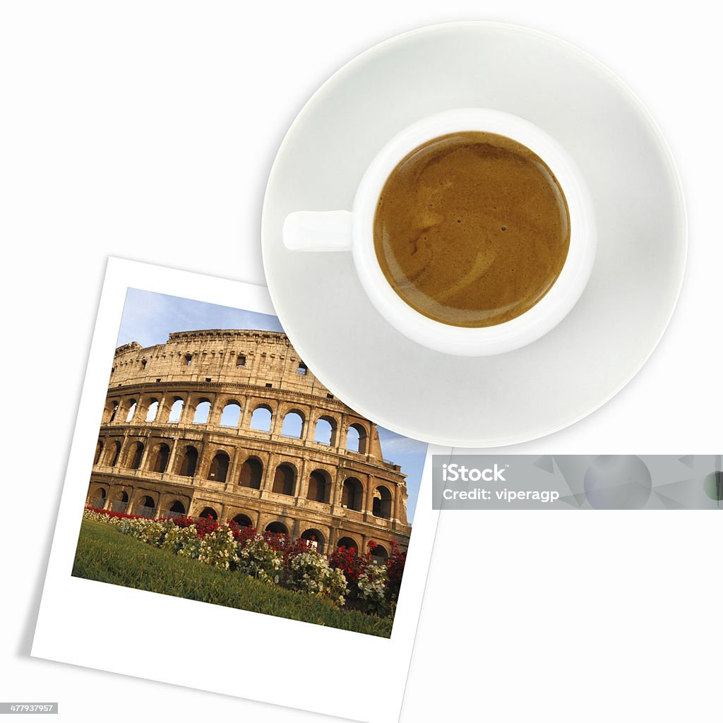 Xícara de café e o Coliseu - Foto de stock de Capitais internacionais royalty-free