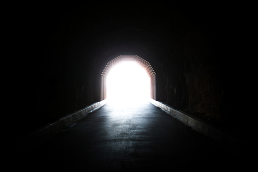 Luz al final del túnel photo