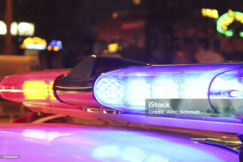 Policía de luces por la noche - Foto de stock de Accidentes y desastres libre de derechos