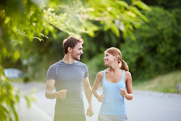 istock Sporty couple 477957473