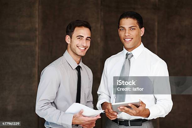 Sono Un Business Dinamico Duo - Fotografie stock e altre immagini di Abbigliamento da lavoro formale - Abbigliamento da lavoro formale, Adulto, Affari