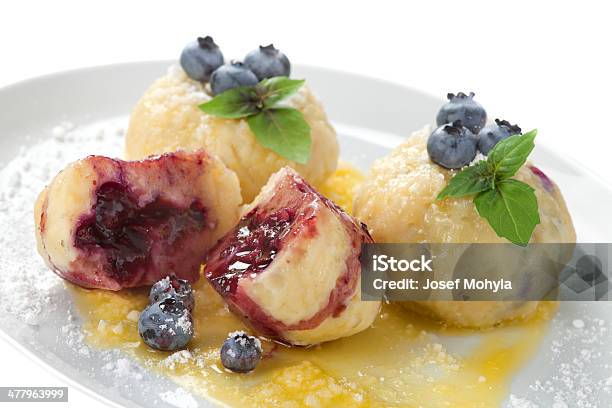 Bolinho De Fruta Doce - Fotografias de stock e mais imagens de Amarelo - Amarelo, Azul, Açúcar