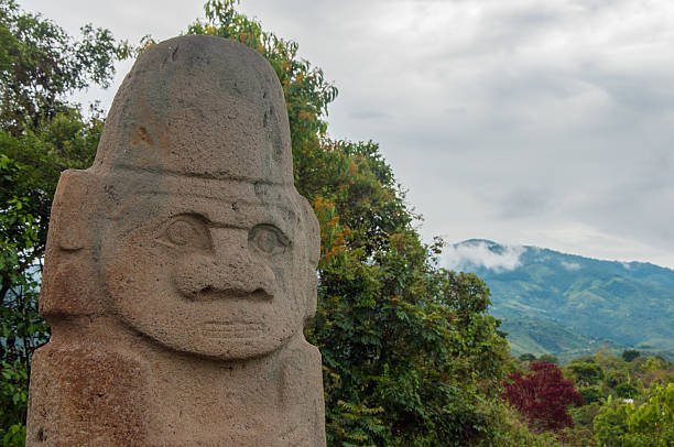 앤시언트 황후상, 나무 - san agustin 뉴스 사진 이미지