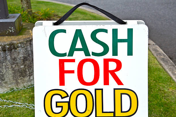istock Cash for gold Sign. 477964515