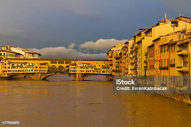 Ponte Vecchio - Fotografie stock e altre immagini di Acqua - Acqua, Ambientazione esterna, Architettura