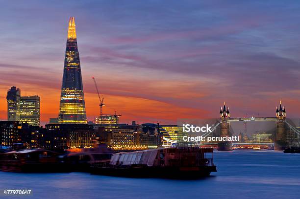 Dramatyczny Zachód Słońca Na Nowe Londyn Skyline - zdjęcia stockowe i więcej obrazów Londyn - Anglia - Londyn - Anglia, Shard London Bridge, Turkusowy