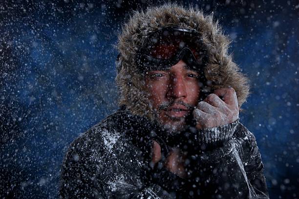 istock Chilly Man Freezing in Cold Weather 477971091